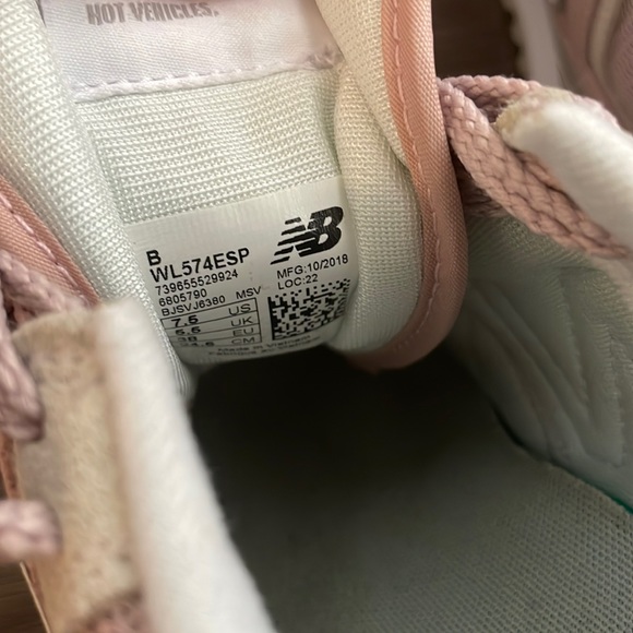 New Balance Sneakers - Picture 5 of 6